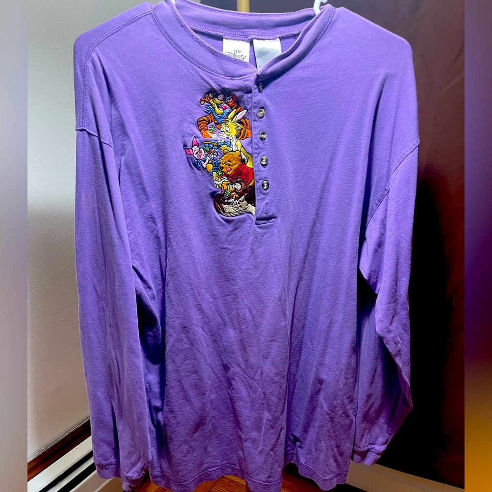 Disney Winnie the Pooh long sleeve shirt purple Sz large neck button up